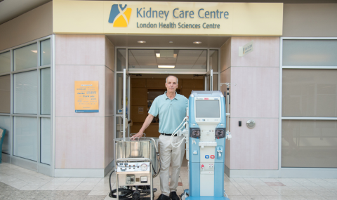 Sal Treesh, Charge Technologist, Regional Renal Program with a second generation of the Kolff machine in LHSC’s Kidney Care Centre (left) and a current hemodialysis machine (right)
