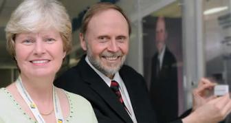 Janalyn E. DeRose, 2008 President’s Award Recipient and Cliff Nordal, President and Chief Executive Officer