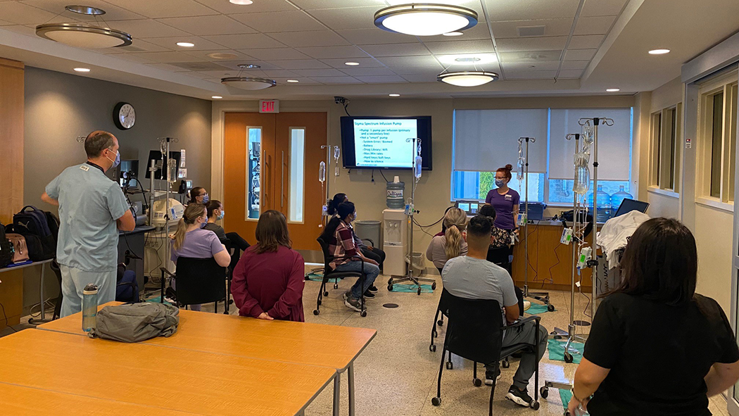 New nurses learn about LHSC’s Baxter large volume infusion pumps.