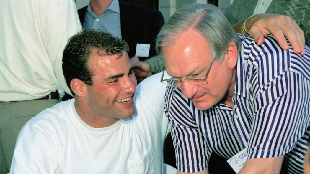 Eric Lindros (left) with Dr. Peter Fowler. Lindros